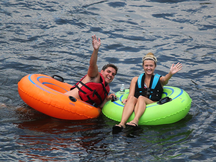 Couple Tubing Lehigh and Delaware Twin Rivers