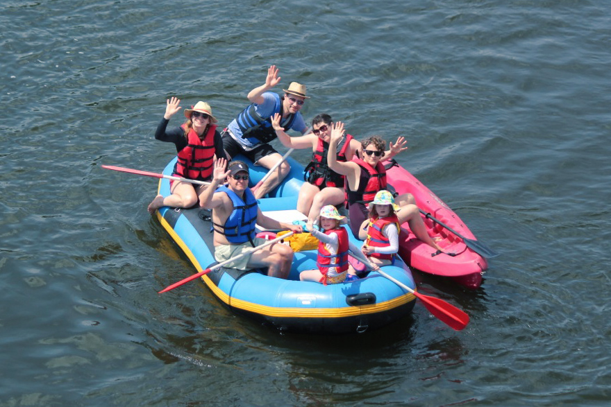 familyraftingkayakinglehighdelawareriver Twin Rivers Tubing
