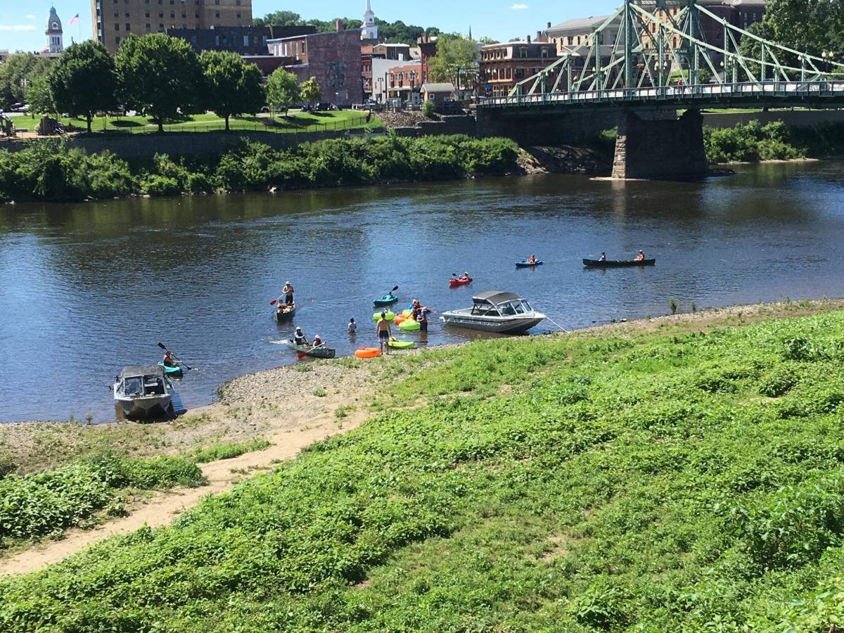 Photo Gallery Tubing, Kayaking, Canoeing, Rafting Twin Rivers Tubing